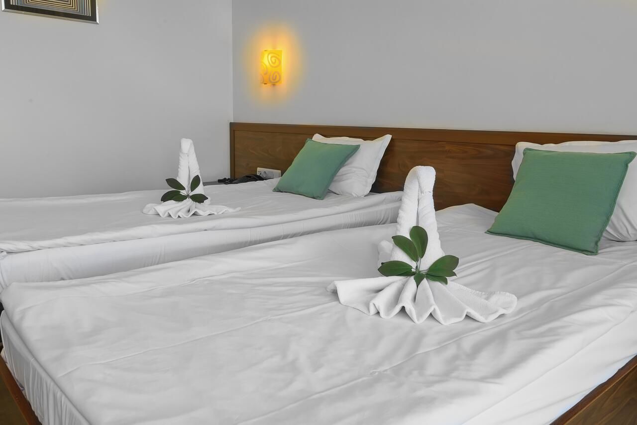 Отель Hotel Glarus Beach Солнечный Берег-17