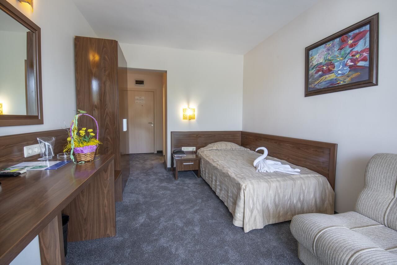Отель Hotel Glarus Beach Солнечный Берег-31