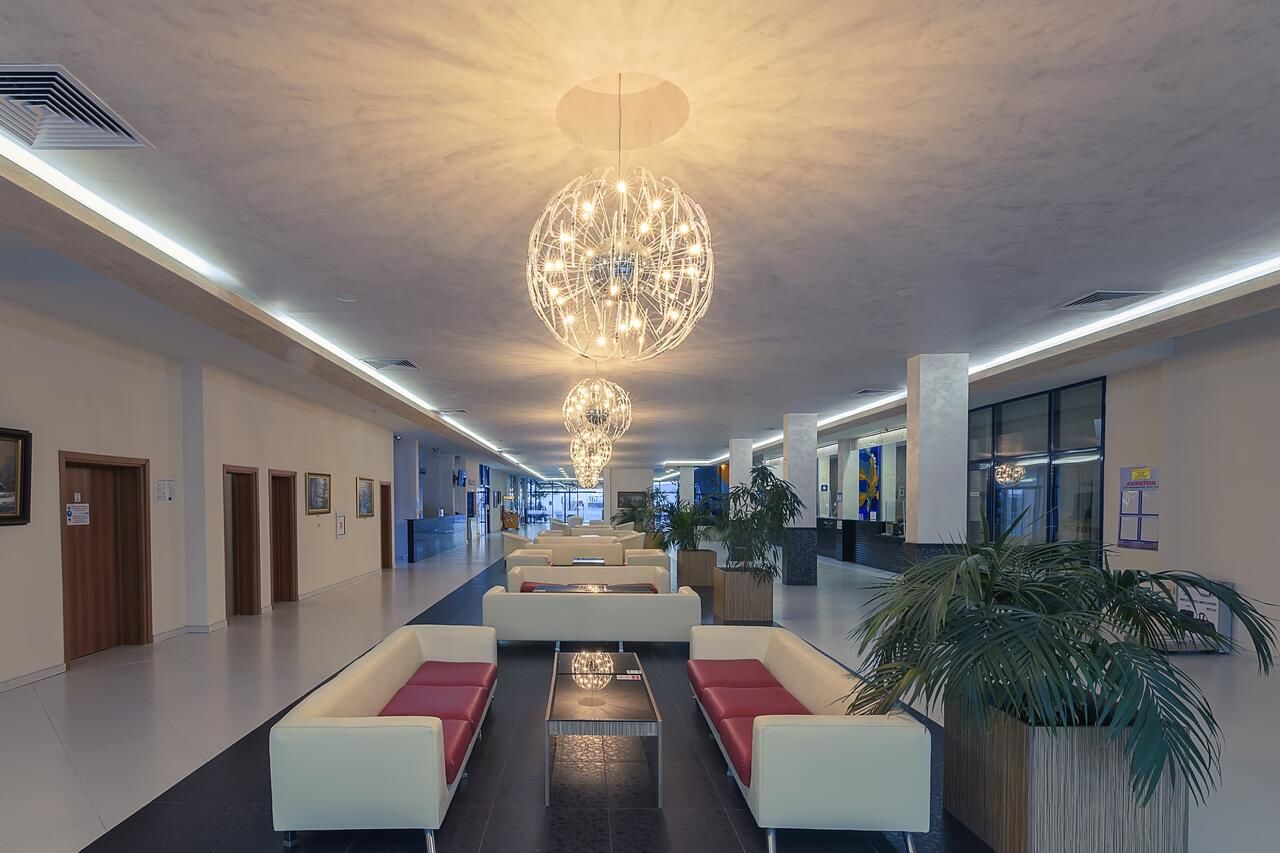 Отель Hotel Glarus Beach Солнечный Берег-11