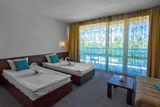 Отель Hotel Glarus Beach Солнечный Берег Двухместный номер с 1 кроватью или 2 отдельными кроватями-14