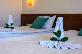 Отель Hotel Glarus Beach Солнечный Берег Двухместный номер с 1 кроватью или 2 отдельными кроватями-23